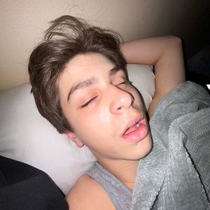 Meet your Posher, Damon